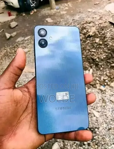 Samsung Galaxy A06 128 GB Blue