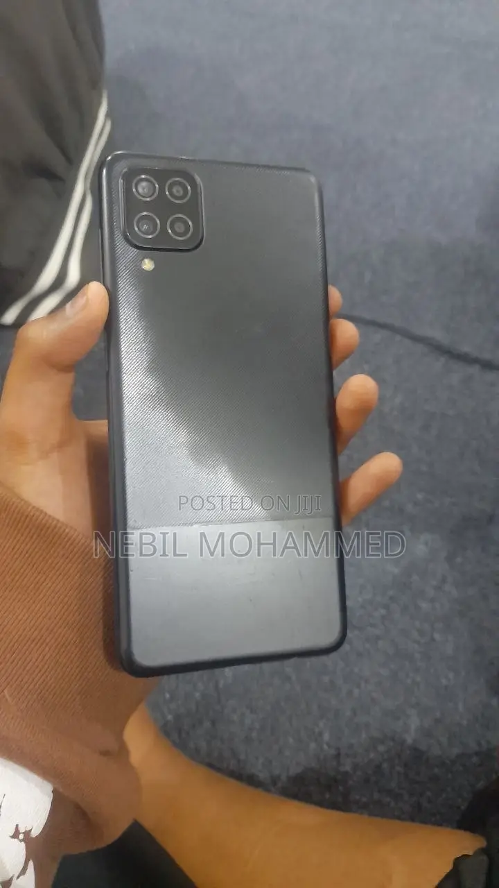 Samsung Galaxy A12 64 GB Black
