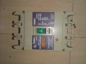 Breaker 200a