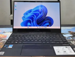 New Laptop Asus 16GB Intel Core i7 SSD 512GB