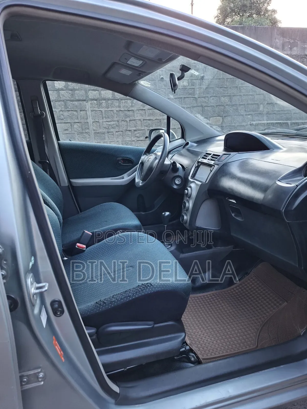 Toyota Yaris 2007 Gray