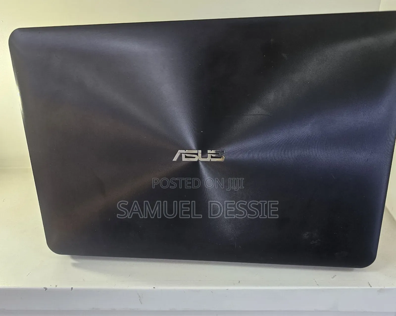 Laptop Asus VivoBook 15 X510UQ 8GB Intel Core i7 HDD 750GB
