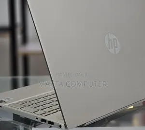 New Laptop HP Pavilion 15 16GB Intel Core i7 SSD 256GB