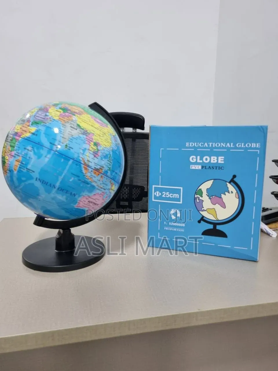 World Globe 25cm and 20cm
