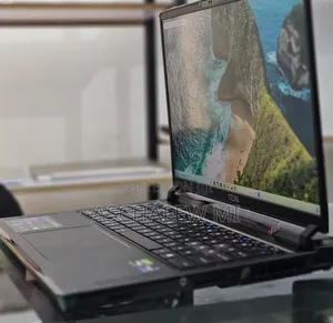 New Laptop MSI 32GB Intel Core Ultra 9 SSD 1T