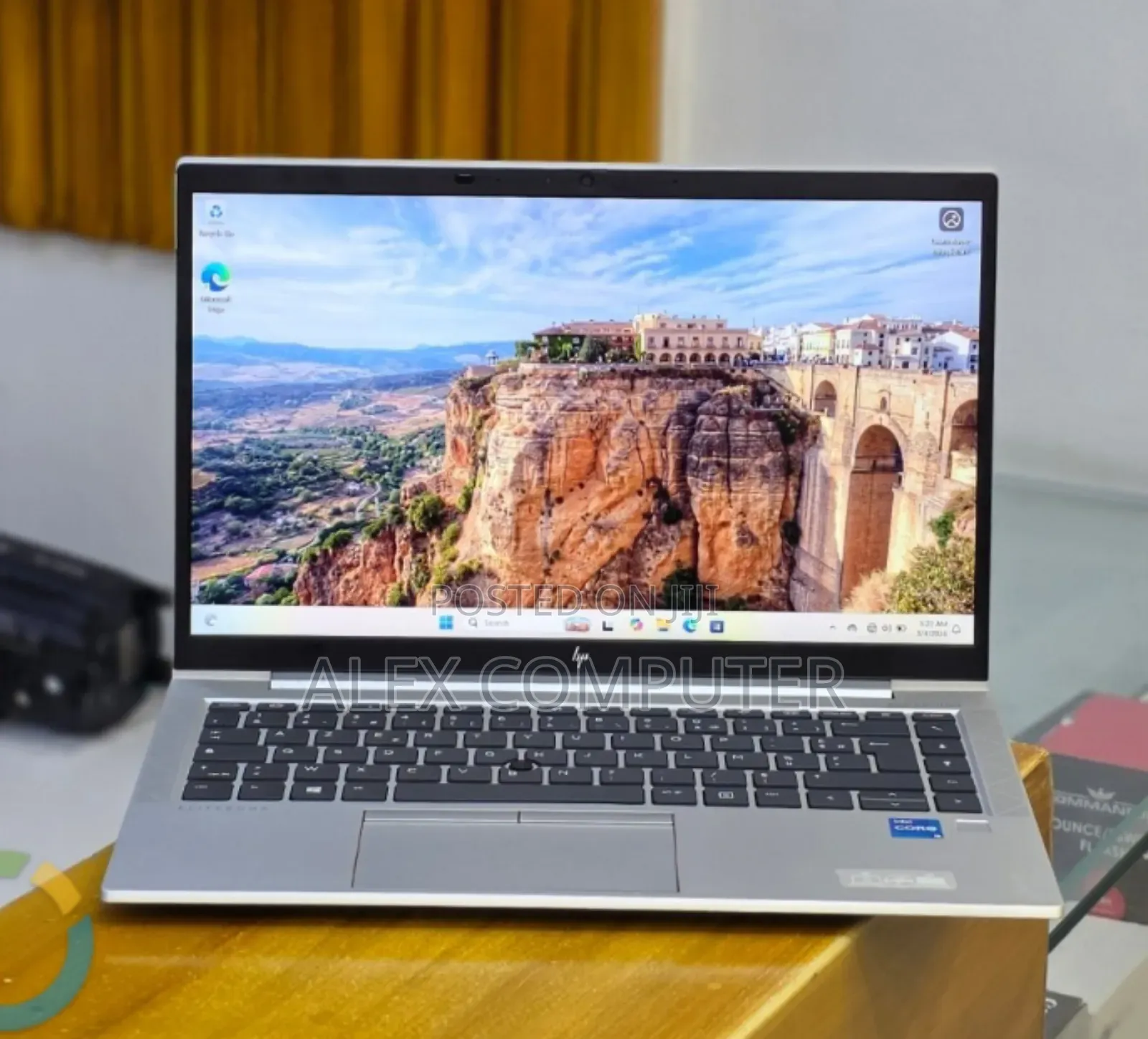 New Laptop HP EliteBook 840 G8 16GB Intel Core i5 SSD 512GB