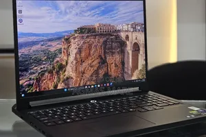 New Laptop Lenovo Legion Pro 7 32GB Intel Core Ultra 9 SSD 1T