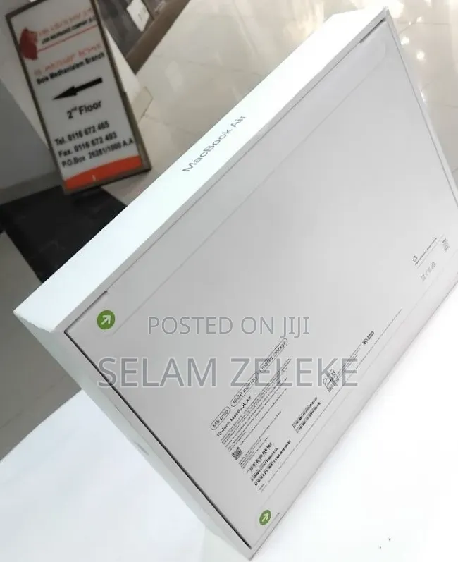 New Laptop Apple MacBook Air 2026 M5 16GB Apple M5 SSD 512GB