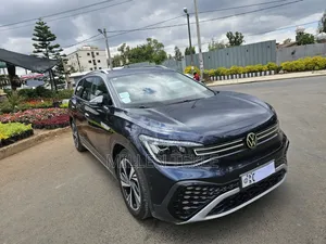 Volkswagen Tiguan 2022 Black