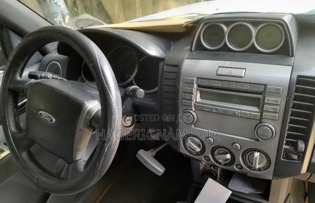 Ford Ranger 2011 White