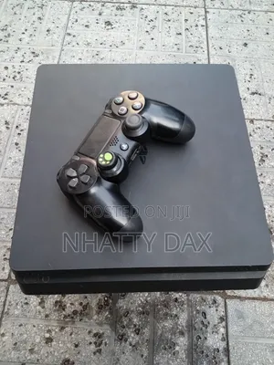 Playstation 4 Slim