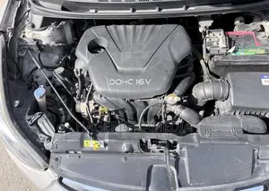 Hyundai Elantra 2012 Silver