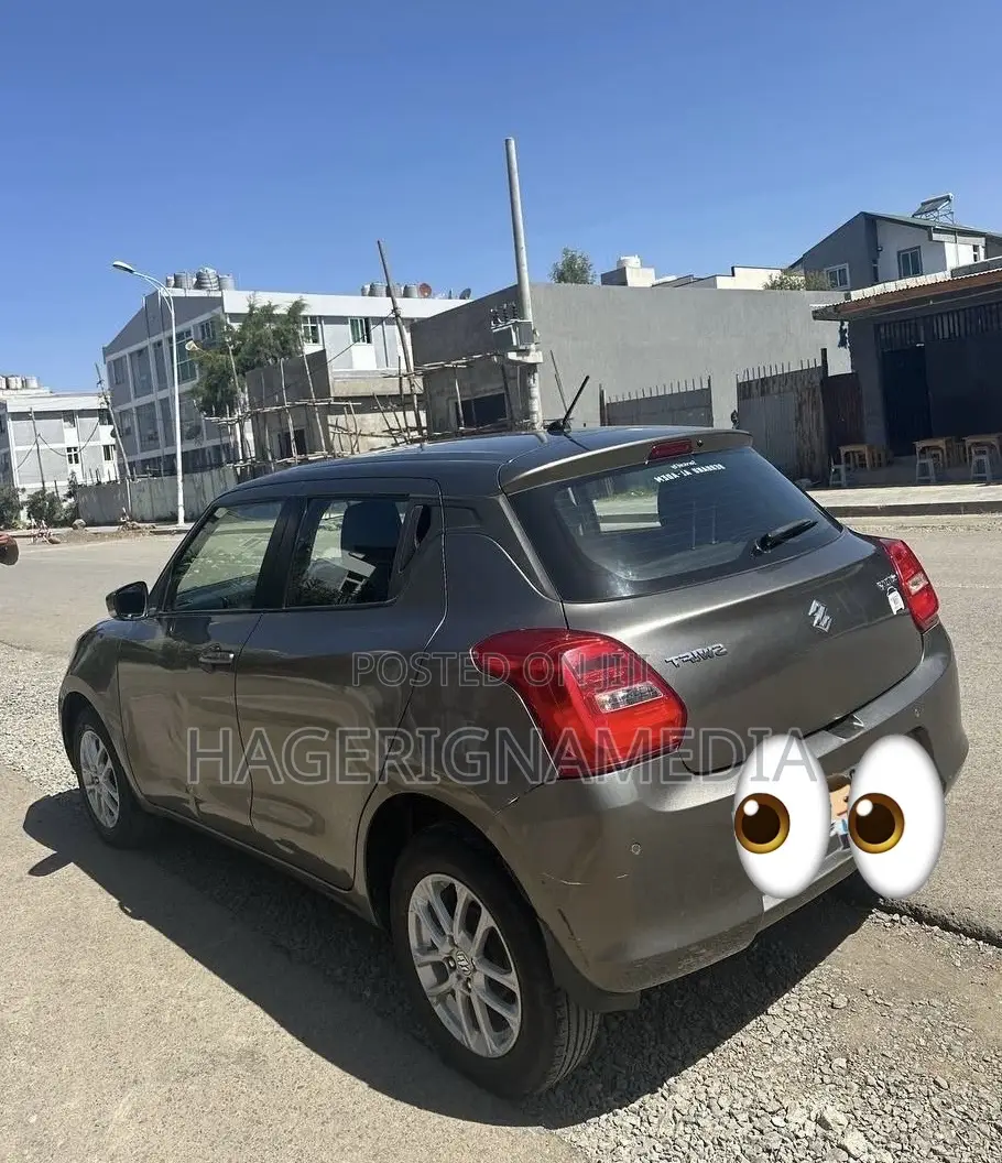 Suzuki Swift 2021 Gray
