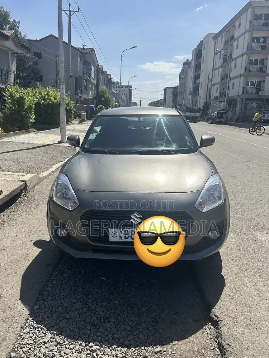 Suzuki Swift 2021 Gray
