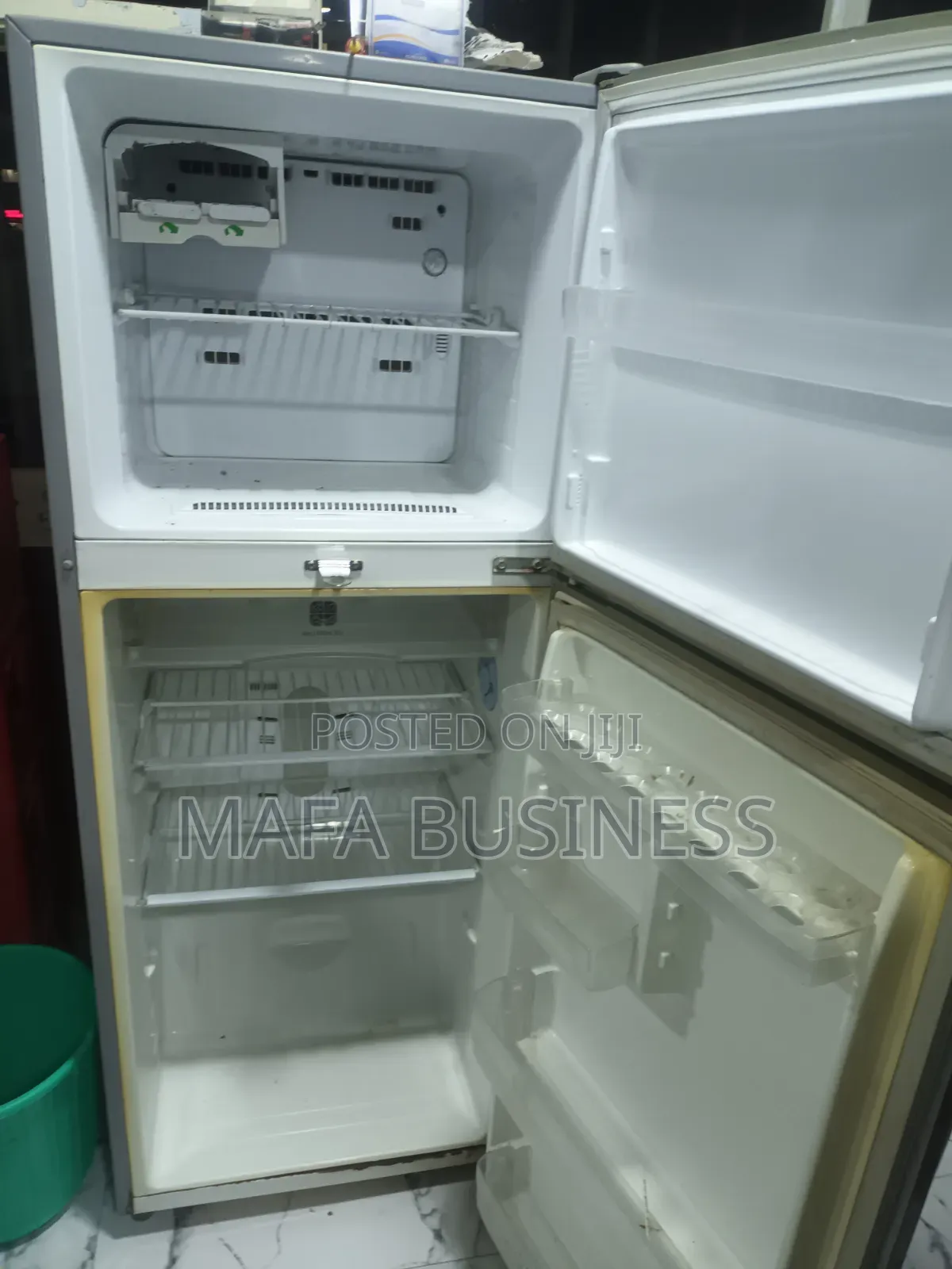 Refrigerator