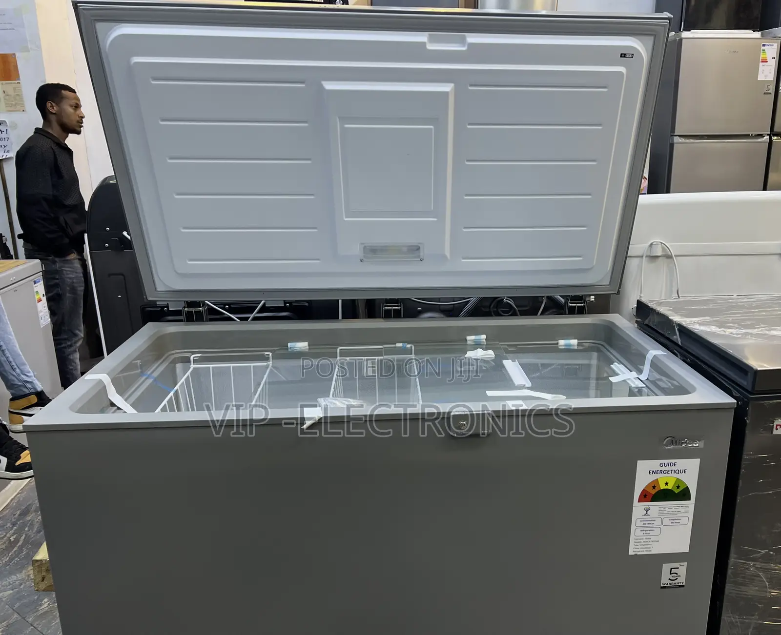 Midea 479f Chest Freezer – 340l Double Door Deep Freezer