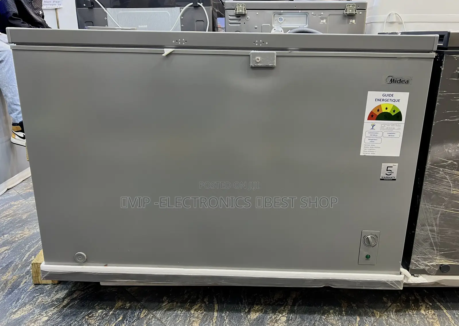 Midea 479f Chest Freezer – 340l Double Door Deep Freezer