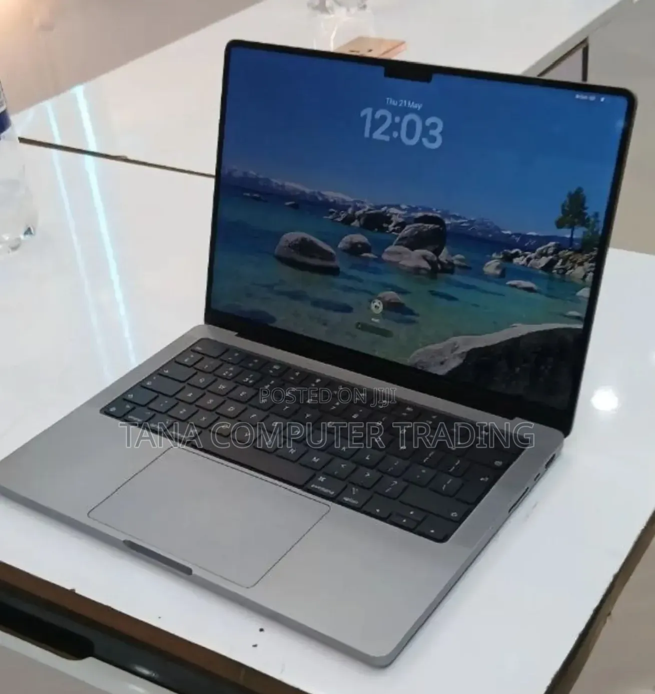 New Laptop Apple MacBook Pro 2021 M1 16GB Apple M1 Pro SSD 512GB