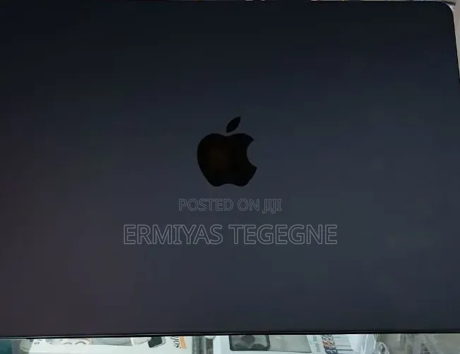 New Laptop Apple MacBook 16GB Apple M1 SSD 256GB