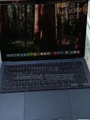 New Laptop Apple MacBook 16GB Apple M1 SSD 256GB