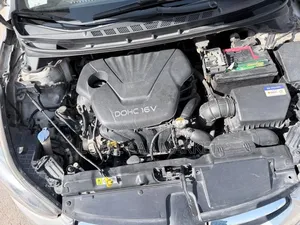 Hyundai Elantra 2012 Silver