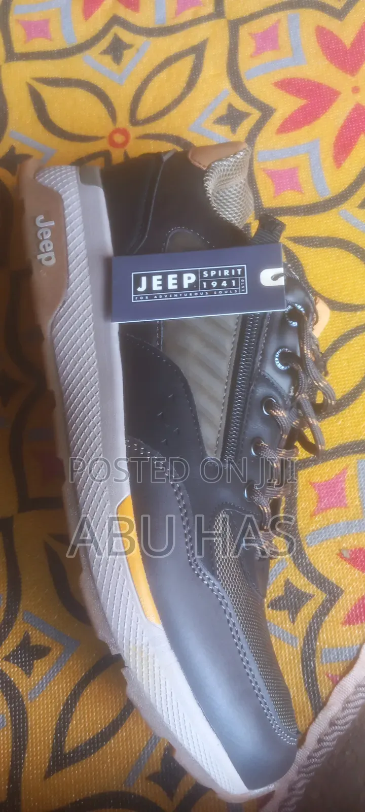 Shoes and ጫማ