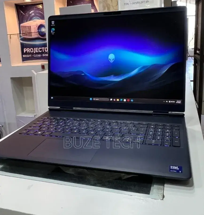 New Laptop Alienware 16x Aurora 32GB Intel Core i9 SSD 1T