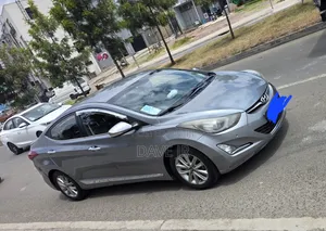 Hyundai Avante 2015 Silver