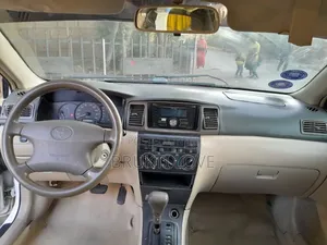 Toyota Corolla 2003 White