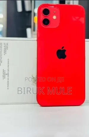 Apple iPhone 13 128 GB Red