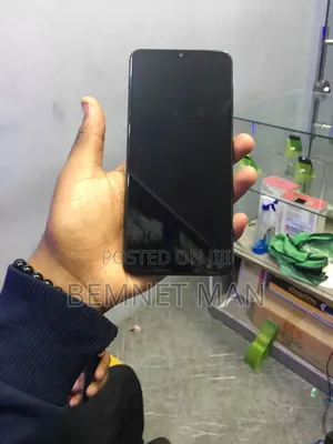 New Samsung Galaxy A12 64 GB Black