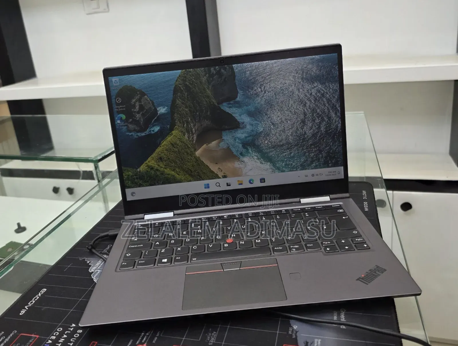 New Laptop Lenovo ThinkPad X1 Yoga 16GB Intel Core i7 SSD 512GB
