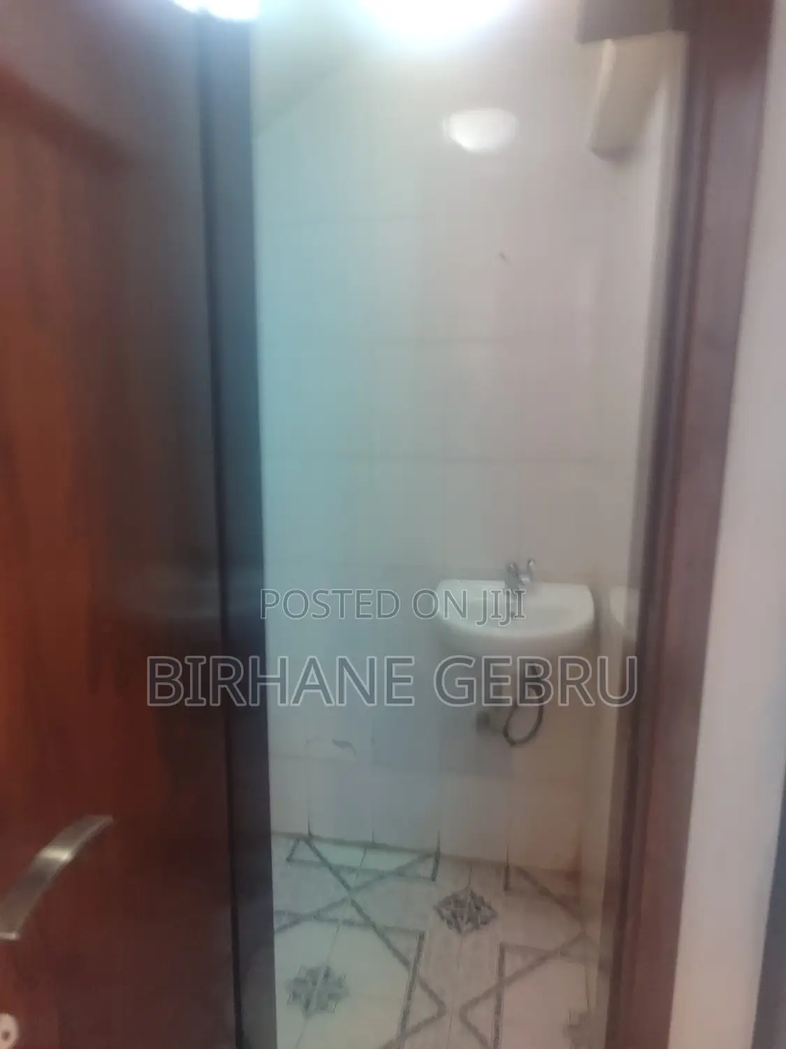 Furnished 7bdrm House in G+2House, Bole for rent