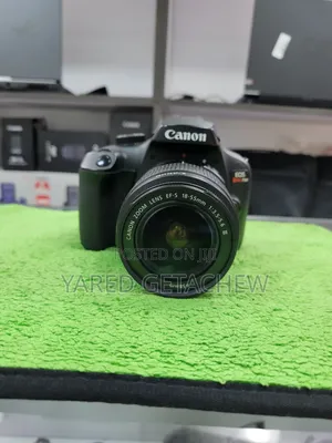 Canon Rebel T100 /4000d
