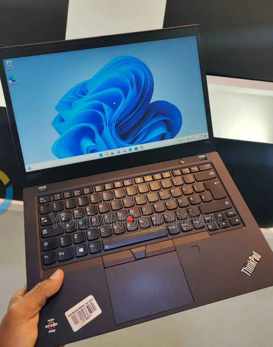 New Laptop Lenovo ThinkPad t495s 16GB AMD Ryzen 5 SSD 512GB