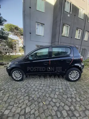 Toyota Vitz 1.0 FWD 5dr 2000 Black