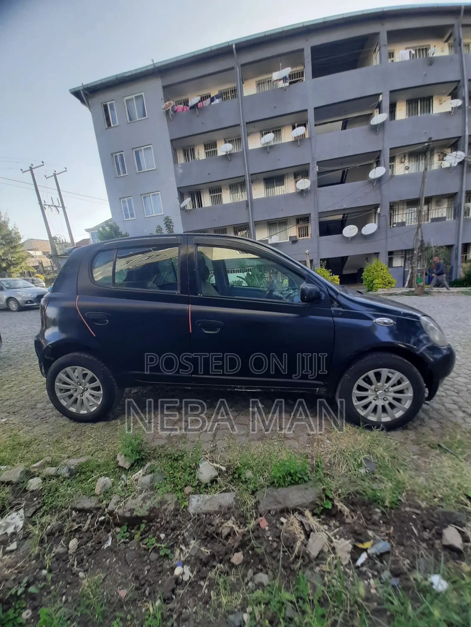 Toyota Vitz 1.0 FWD 5dr 2000 Black