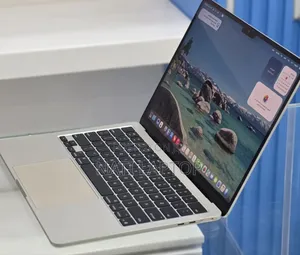 New Laptop Apple MacBook Air 2025 M4 16GB Apple M4 SSD 256GB