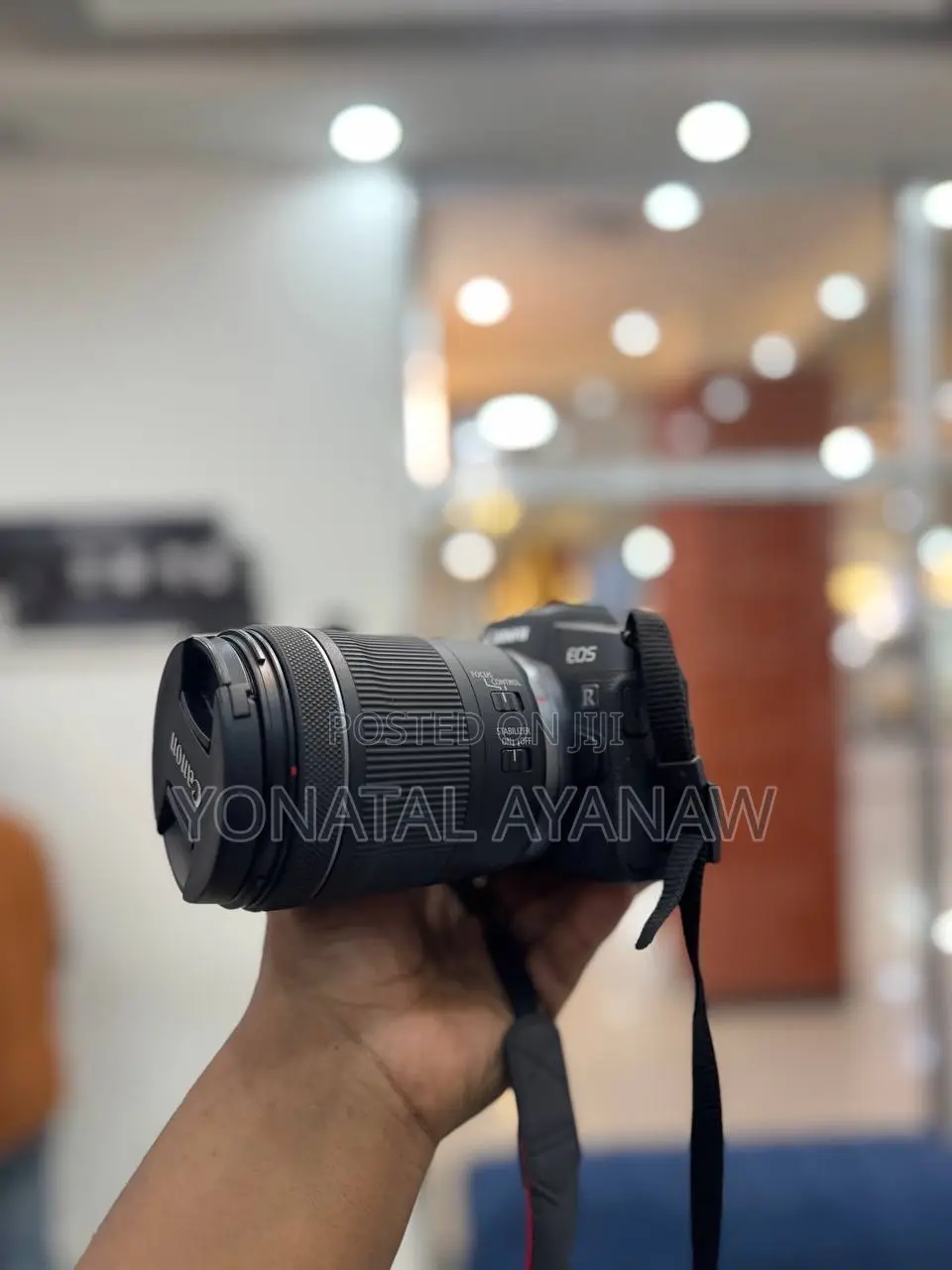 Canon R With Silver 24-105mm