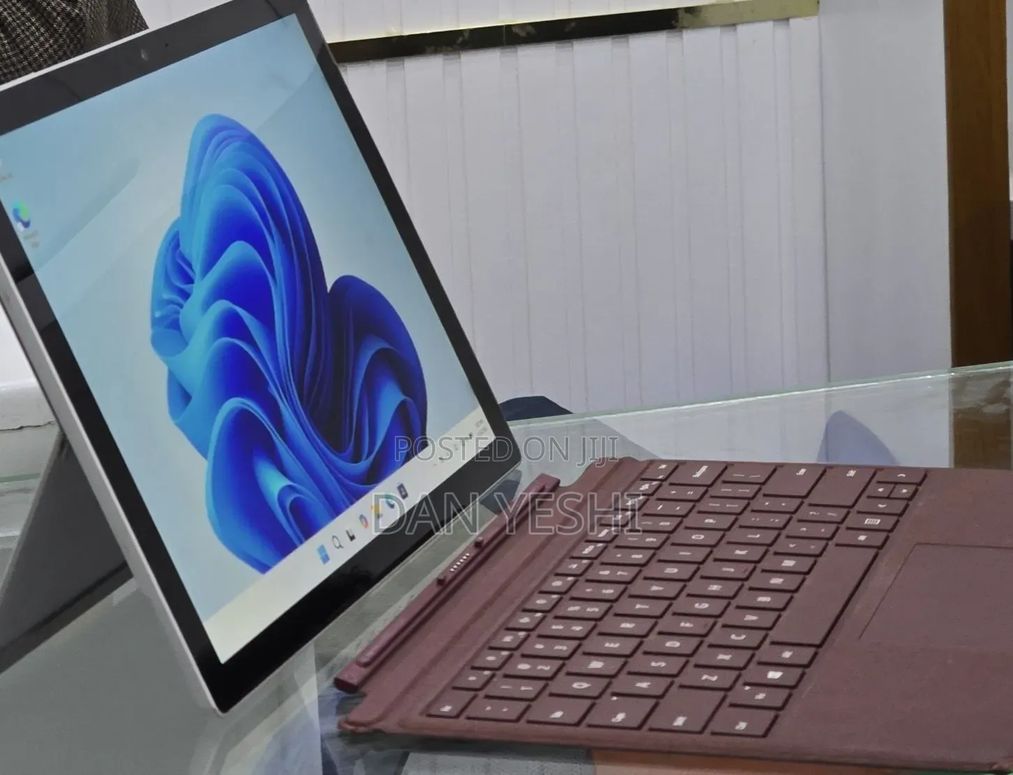 New Laptop Microsoft Surface Pro 6 8GB Intel Core i5 SSD 128GB