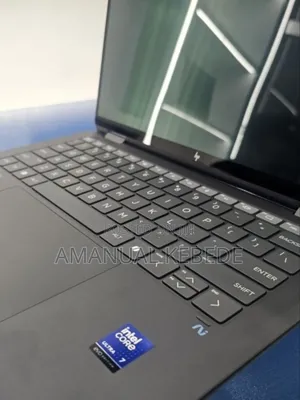 New Laptop HP OmniBook Ultra Flip 14" 16GB Intel Core Ultra 7 SSD 1T