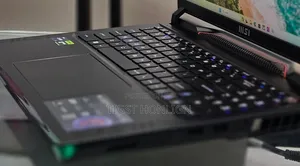 New Laptop MSI Vector 16 HX AI A2XWIG 16GB Intel Core i9 SSD 1T