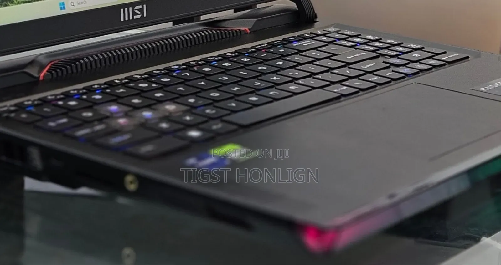 New Laptop MSI Vector 16 HX AI A2XWIG 16GB Intel Core i9 SSD 1T