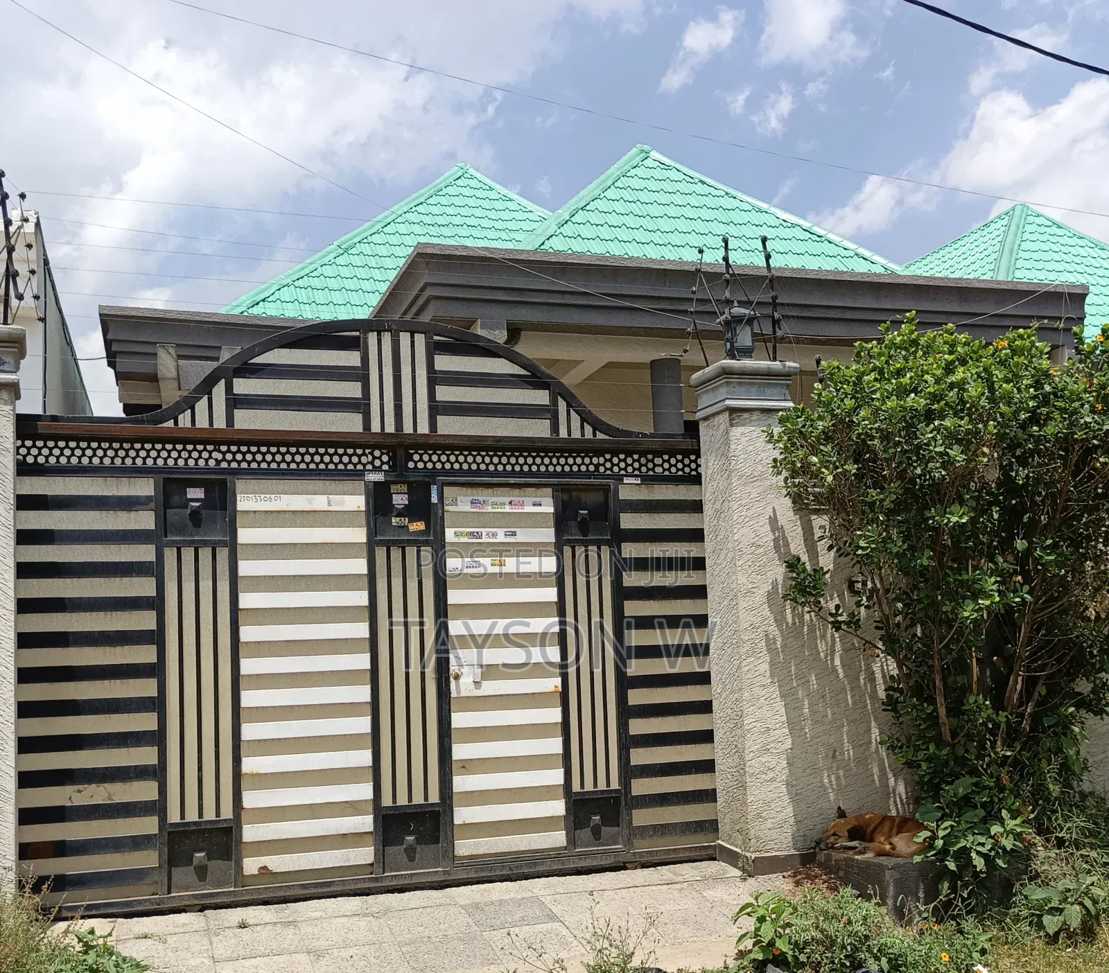 3bdrm Villa in Addis Ababa Semit, Bole for sale