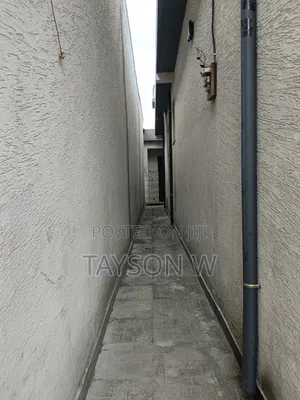 3bdrm Villa in Addis Ababa Semit, Bole for sale