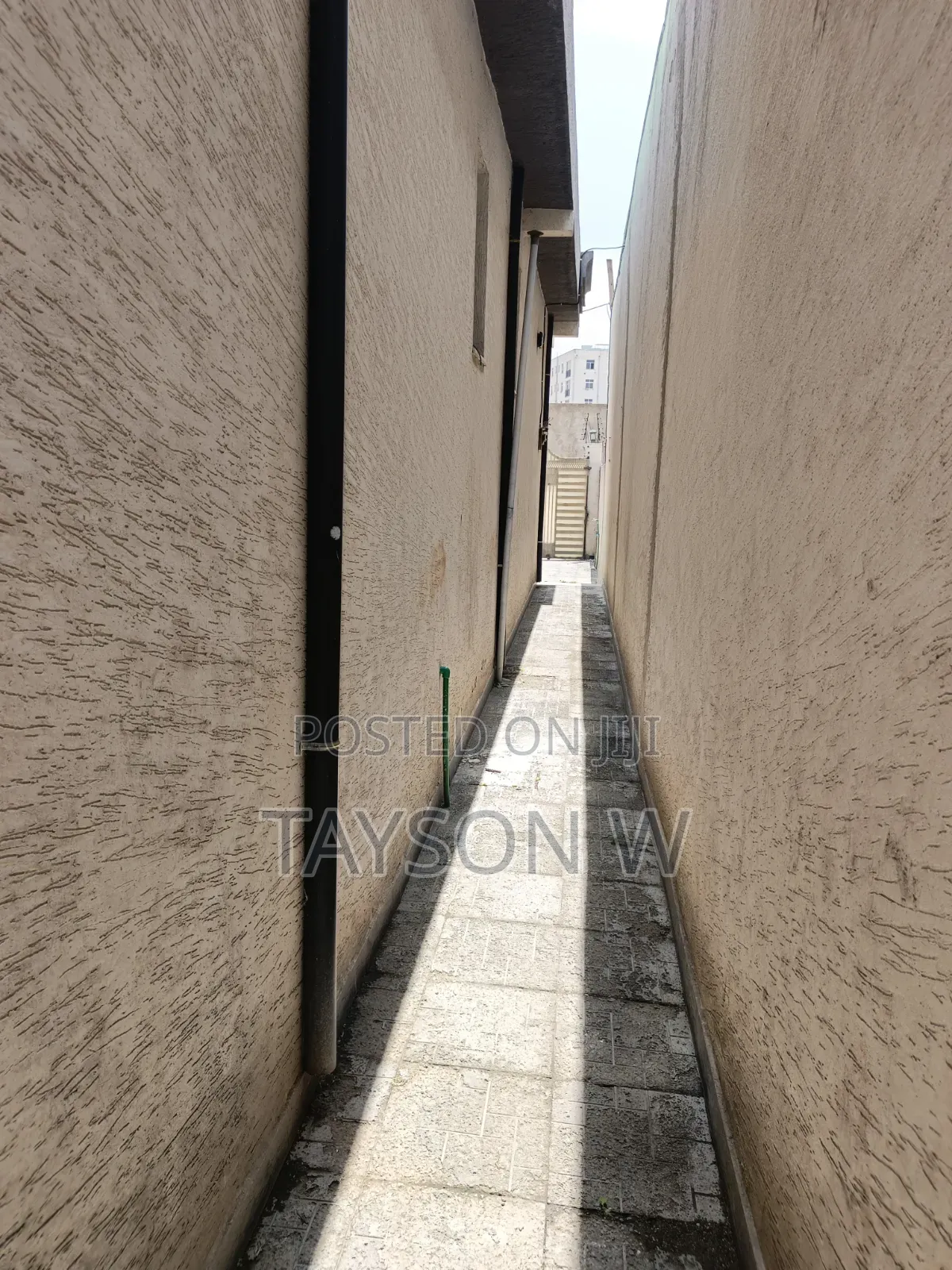 3bdrm Villa in Addis Ababa Semit, Bole for sale
