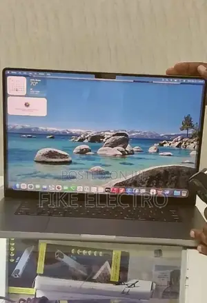 New Laptop Apple MacBook Pro 32GB Apple M1 Max SSD 1T
