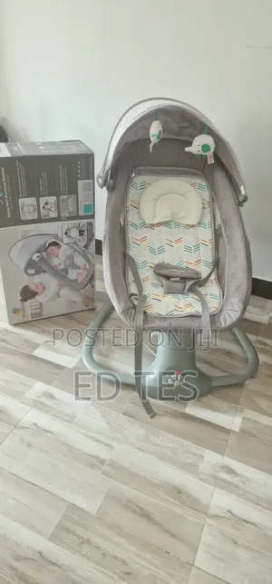 Mastela 3-in-1 Deluxe Multi-Functional Bassinet