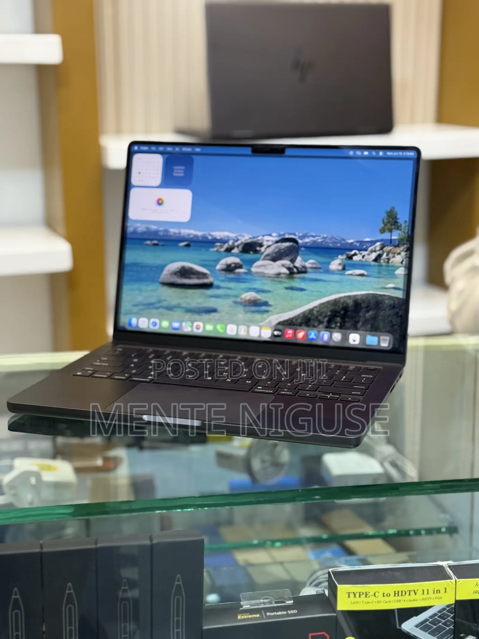 New Laptop Apple MacBook Pro 2024 M4 Pro 24GB Apple M4 Pro SSD 512GB