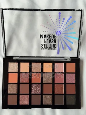 24 Shade Eye-Shadow